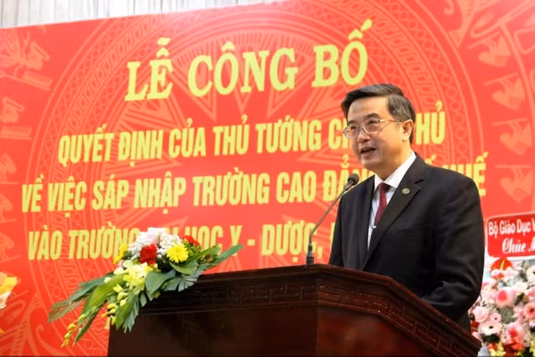 GS.TS.BS Nguyễn Vũ Quốc Huy, Quyền Giám đốc Đại học Huế có Thư ngỏ đến toàn thể cán bộ, giảng viên, cán bộ lão thành.