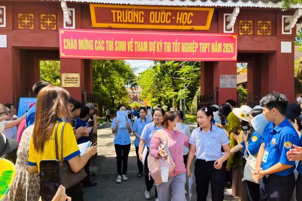 Học sinh dự Kỳ thi tốt nghiệp THPT 2026 tại TP Huế.