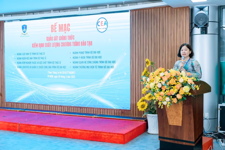 pgsts-le-ngoc-quynh-lam-khang-dinh-8-chuong-trinh-dao-tao-tham-gia-kiem-dinh-buoc-dau-deu-dap-ung-duoc-11-tieu-chuan-duoc-quy-dinh-tai-thong-tu-04-cua-bgddt.jpg