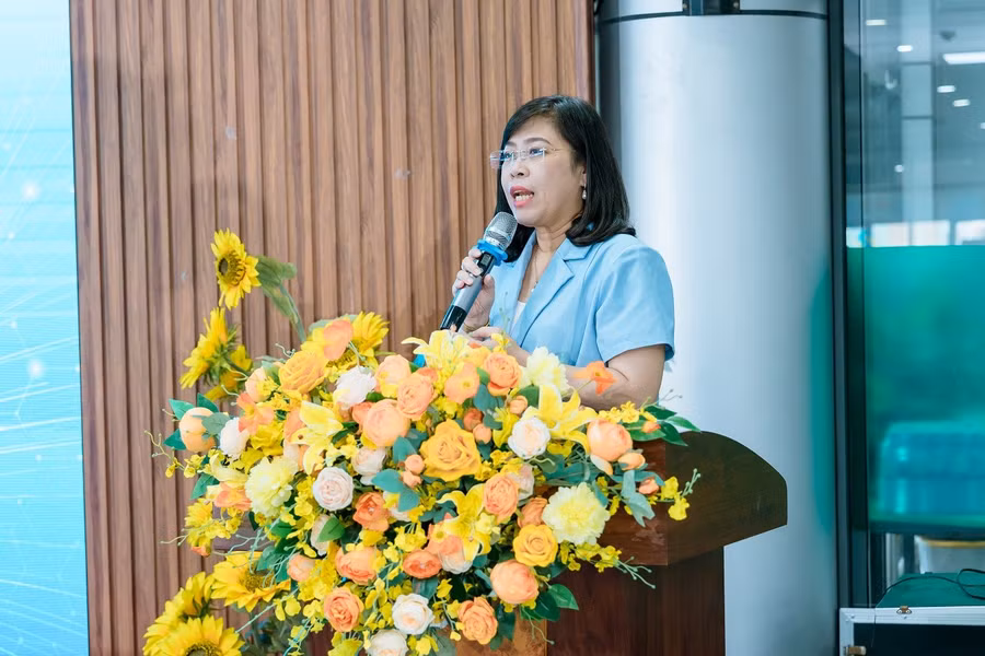 truong-dh-nguyen-tat-thanh-cam-on-sau-sac-va-ghi-nhan-cac-khuyen-nghi-huu-ich-quan-trong-cua-doan-danh-gia-ngoai-danh-cho-cac-chuong-trinh-dao-tao-va-nha-truong.jpg