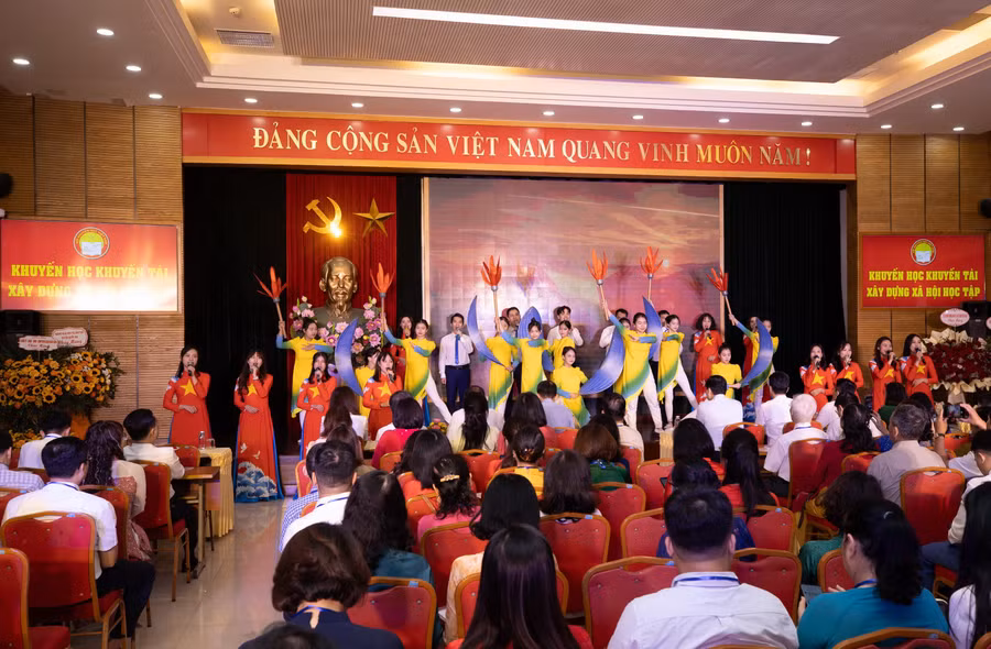 van-nghe-463-1355.jpg