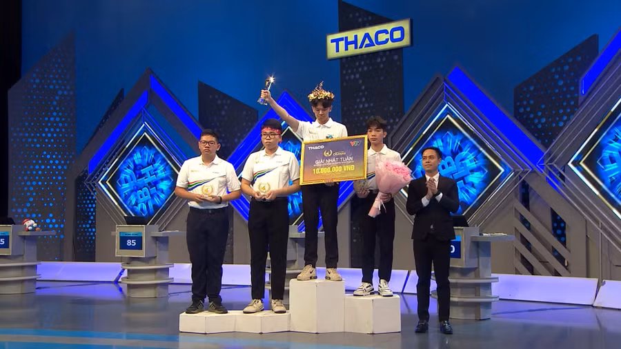 thanh-tung-olympia.jpg