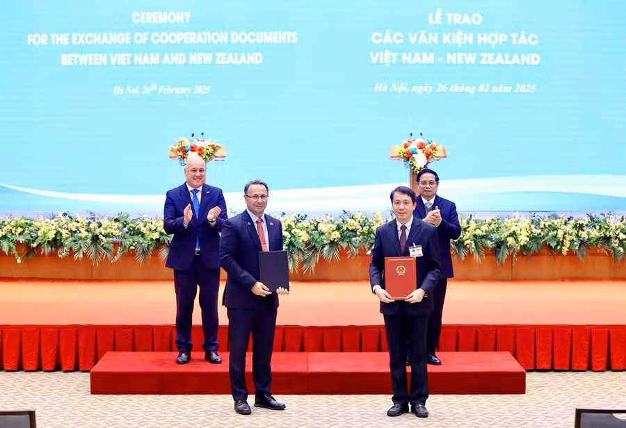 pham-quang-hung.jpg