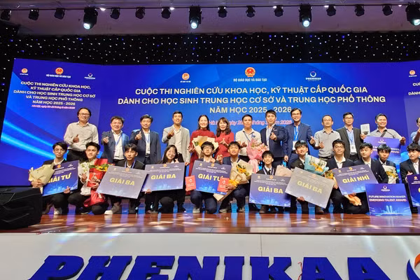 Đoàn học sinh Quảng Trị đạt 6 giải tại Cuộc thi KHKT cấp quốc gia.