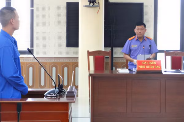 Bị cáo Nguyễn Ngọc Đạo tại phiên toà. Ảnh: Minh Phương