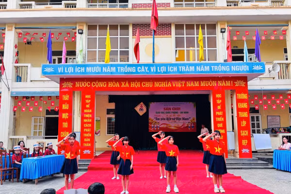 Học sinh tiểu học được "nhập vai" để tìm hiểu vấn đề lịch sử.
