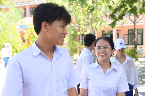 Thí sinh hoàn thành các môn chuyên kỳ thi tuyển sinh THPT.