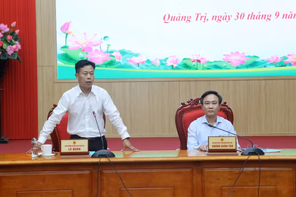 Thứ trưởng Lê Quân ghi nhận nỗ lực của Quảng Trị trong triển khai nhiệm vụ năm học.