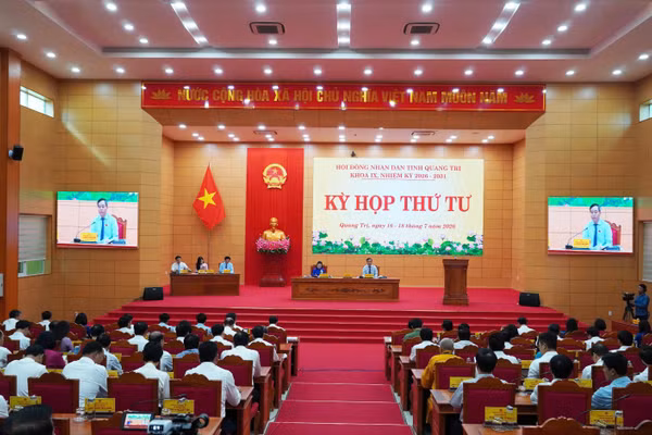 Kỳ họp thứ 4, HĐND tỉnh Quảng Trị khóa IX, nhiệm kỳ 2026-2031, tiếp tục ngày làm việc thứ 2.