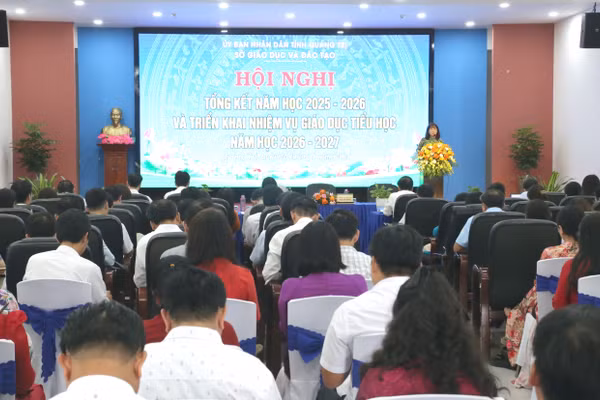 Sở GD&ĐT Quảng Trị tổ chức Hội nghị tổng kết năm học và triển khai nhiệm vụ Giáo dục Tiểu học năm học 2026-2027.