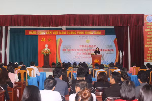 Sở GD&ĐT Quảng Trị khai mạc Hội thi thiết bị đào tạo tự làm tỉnh Quảng Trị lần thứ I.