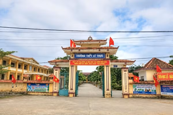 Trường THPT Lê Trực (Quảng Trị).