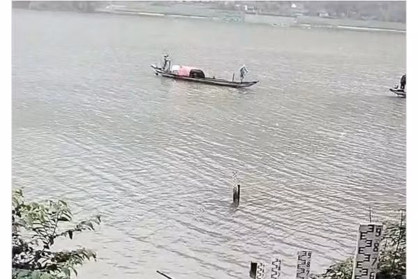 Vụ chìm đò khiến 1 người chết, 2 người mất tích.