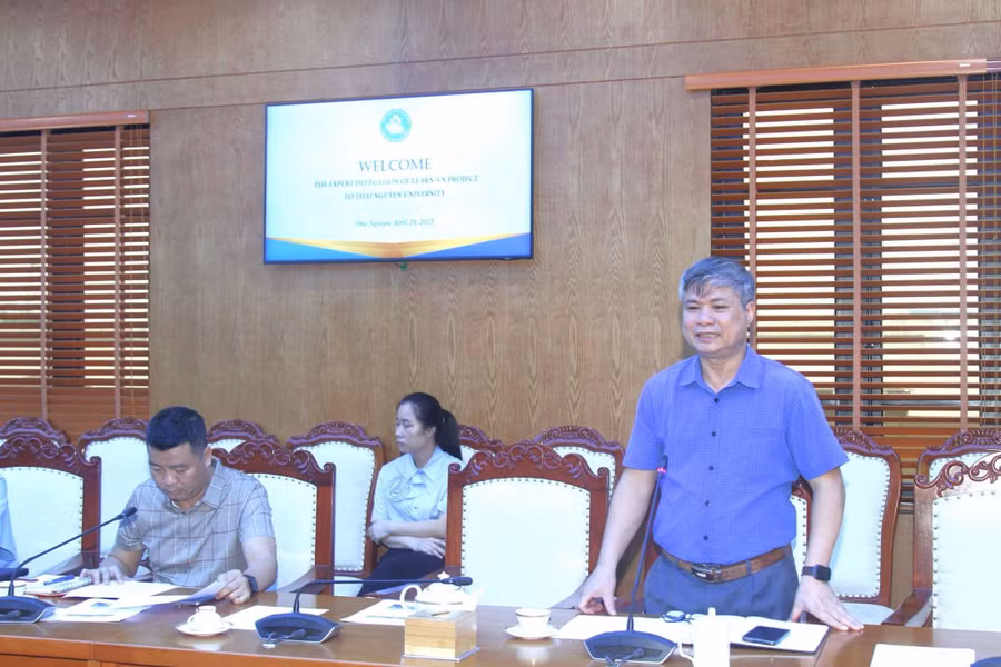 pgsts-tran-thanh-van-pho-giam-doc-dai-hoc-thai-nguyen-phat-bieu-tai-chuong-trinh.jpg