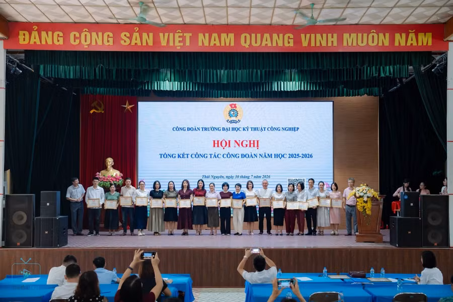 Hội nghị tổng kết công tác công đoàn TNUT năm học 2025 - 2026.