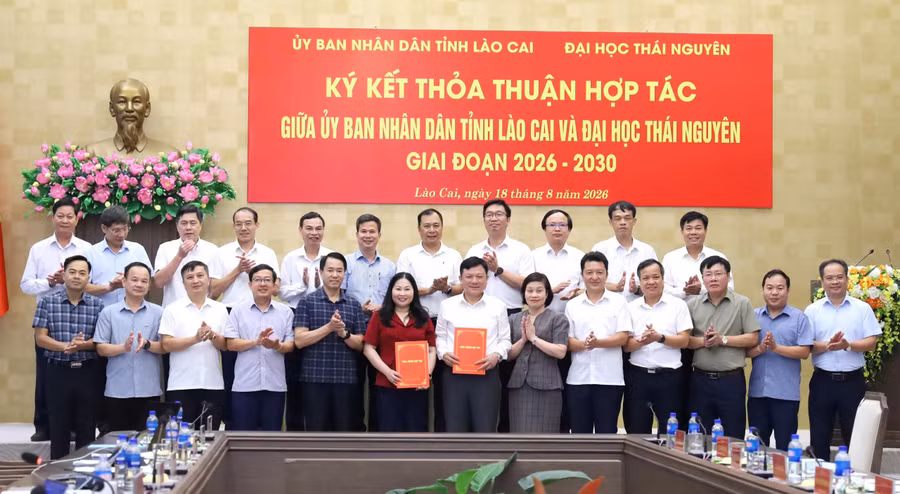 Đại học Thái Nguyên và tỉnh Lào Cai ký kết hợp tác.