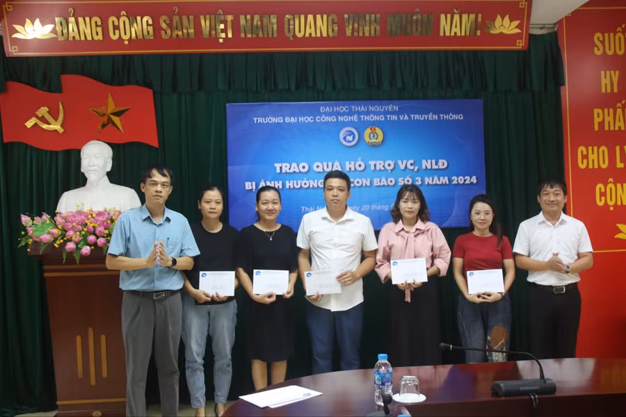 ICTU sẻ chia yêu thương với cán bộ, giảng viên, sinh viên bị ảnh hưởng do bão số 3.