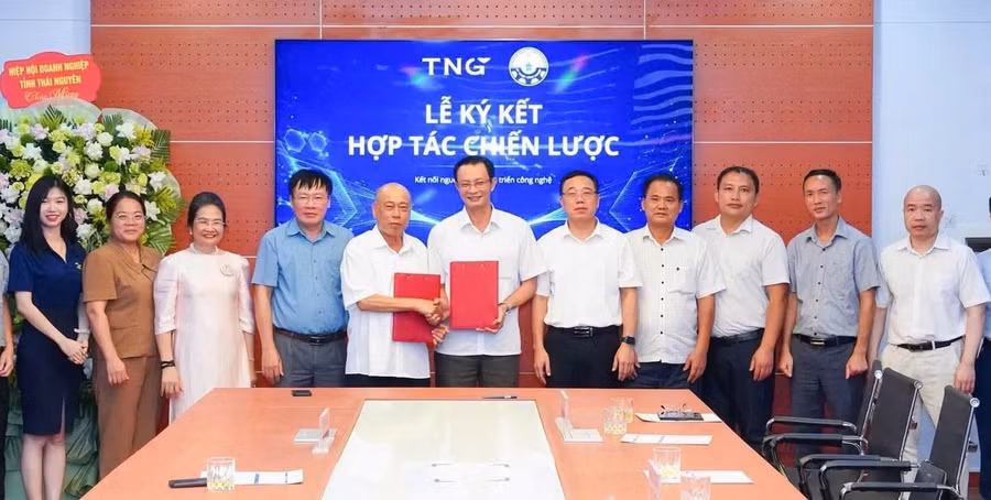 Hai đơn vị ký kết hợp tác.