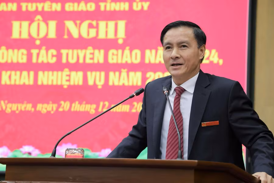 ong-vu-duy-hoang-truong-ban-tuyen-giao-tinh-thai-nguyen-phat-bieu-tai-hoi-nghi.jpg