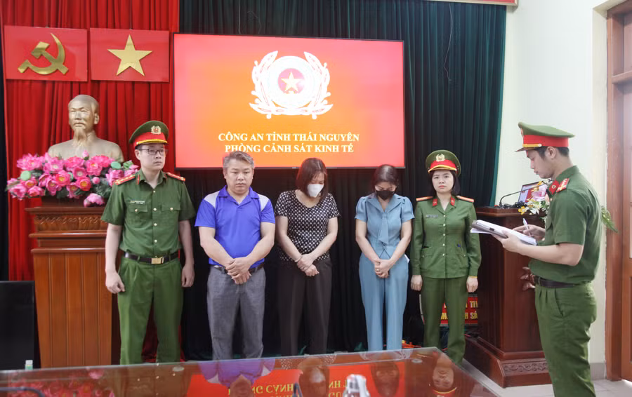 Công an tỉnh Thái Nguyên khởi tố vụ án, bắt tạm giam 3 bị can.