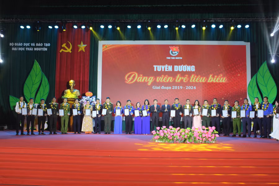 tuyen-duong-3.jpg