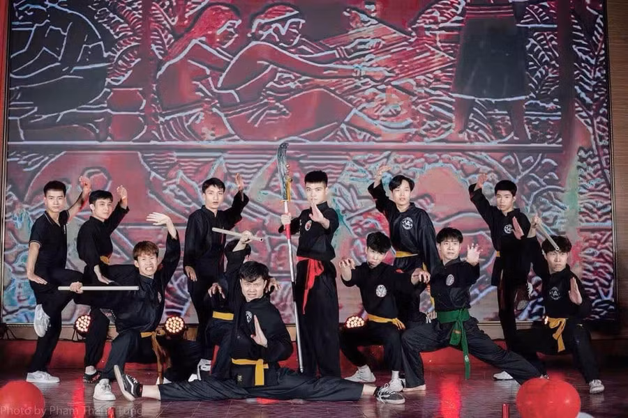 thanh-vien-clb-vo-thuat-tnut-bo-mon-vo-co-truyen-trinh-dien-vo-thuat.jpg