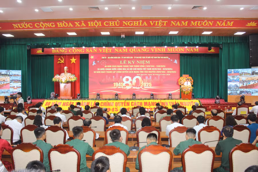 Quang cảnh buổi lễ.