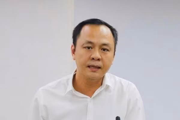 Ông Nguyễn Hải Nam, Quyền Chánh Văn phòng Sở Y tế TPHCM cung cấp thông tin cho báo chí.
