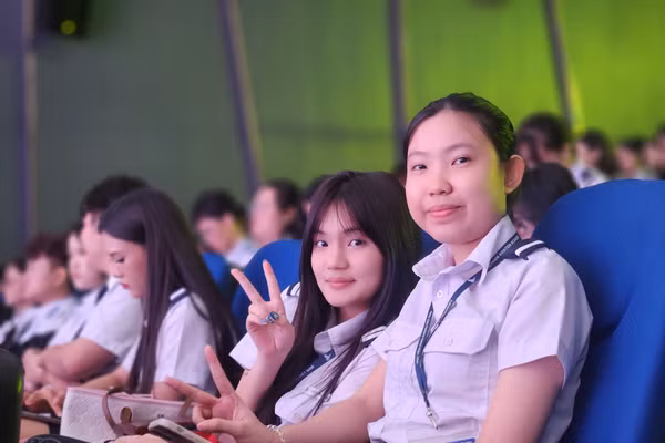 Sinh viên Học viện Hàng không Việt Nam. 