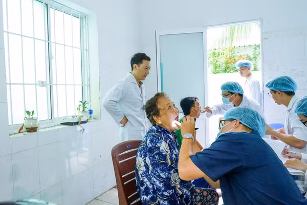 Kho dữ liệu tích lũy liên tục giúp ngành Y tế theo dõi xu hướng bệnh tật cộng đồng.