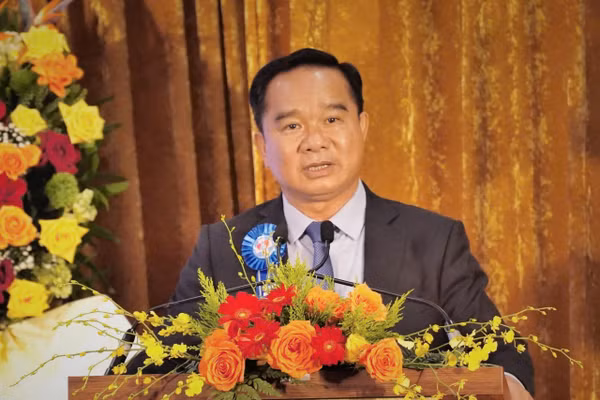Ông Nguyễn Văn Được, Ủy viên Trung ương Đảng, Phó Bí thư Thành ủy, Chủ tịch UBND TPHCM, phát biểu tại buổi lễ. 