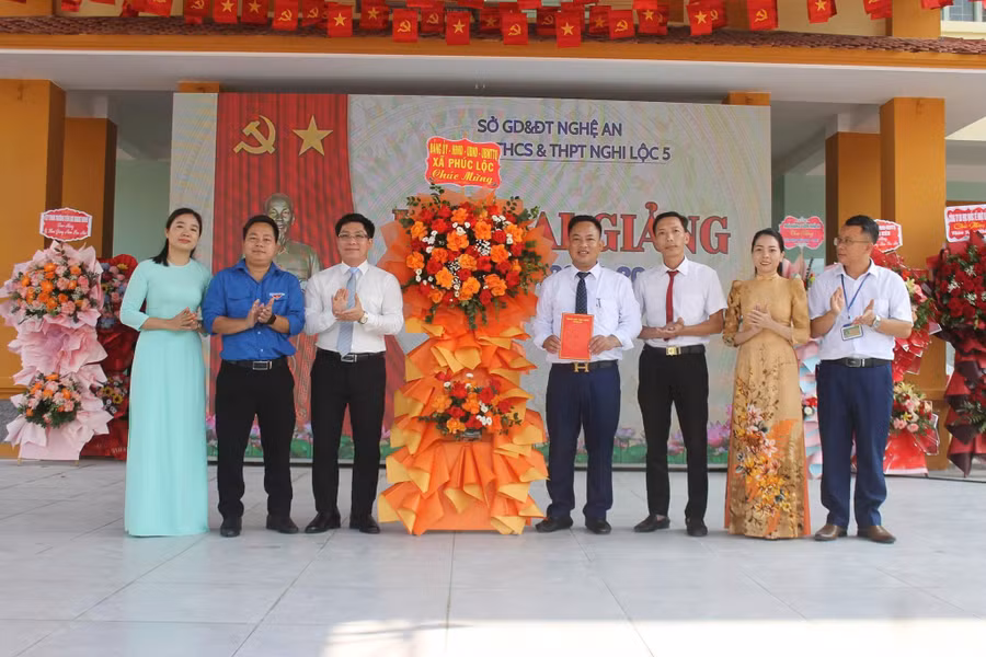 thpt-nghi-loc-5-nghe-an.jpg