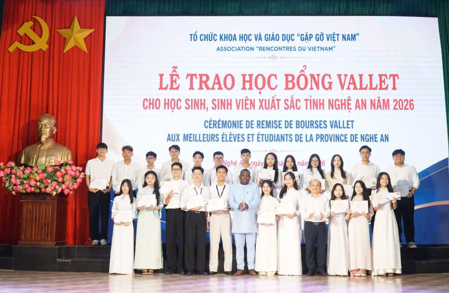 hoc-bong-vallet-7.jpg