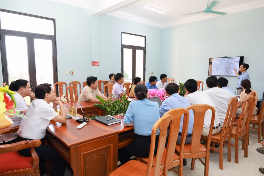 sap-nhap-truong-lop-1.jpg