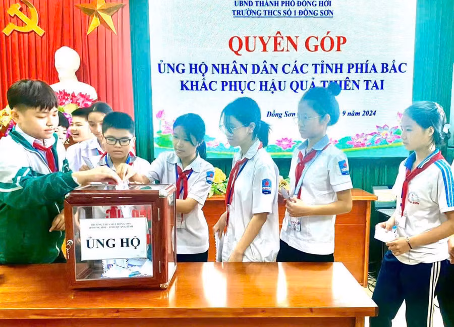 HS-QUANG-BINH-UNG-HO-11.jpg