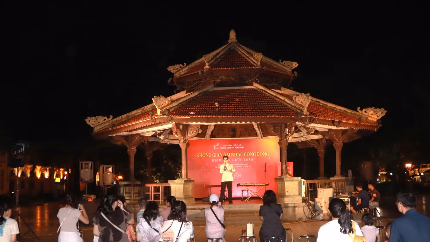 'Điểm hẹn cuối tuần' lan tỏa âm nhạc truyền thống giữa lòng Thủ đô