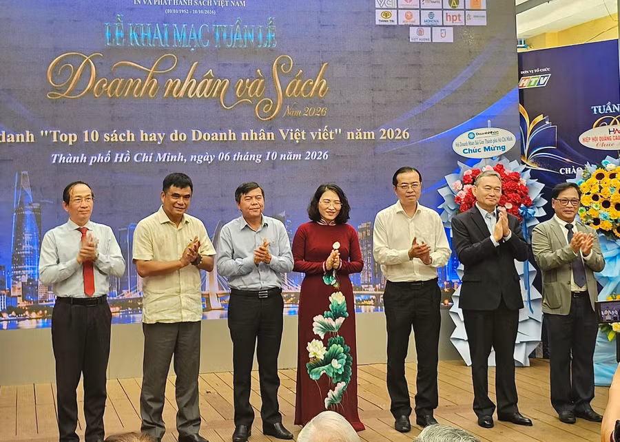 Các đại biểu tham dự khai mạc Tuần lễ Doanh nhân và Sách năm 2026. Ảnh: HTV. tuan-le-2.png
