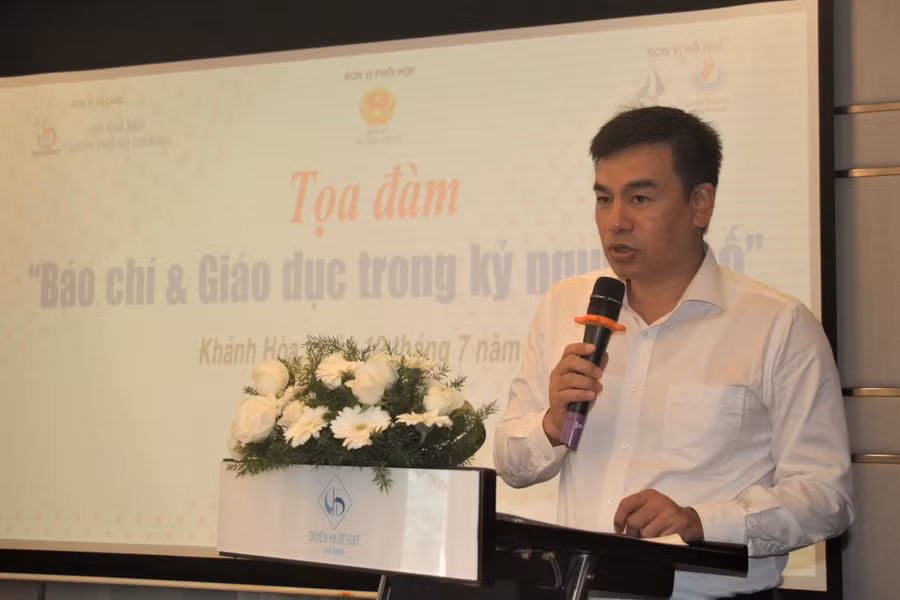 bao-chi-va-giao-duc-trong-ky-nguyen-so-4.jpg
