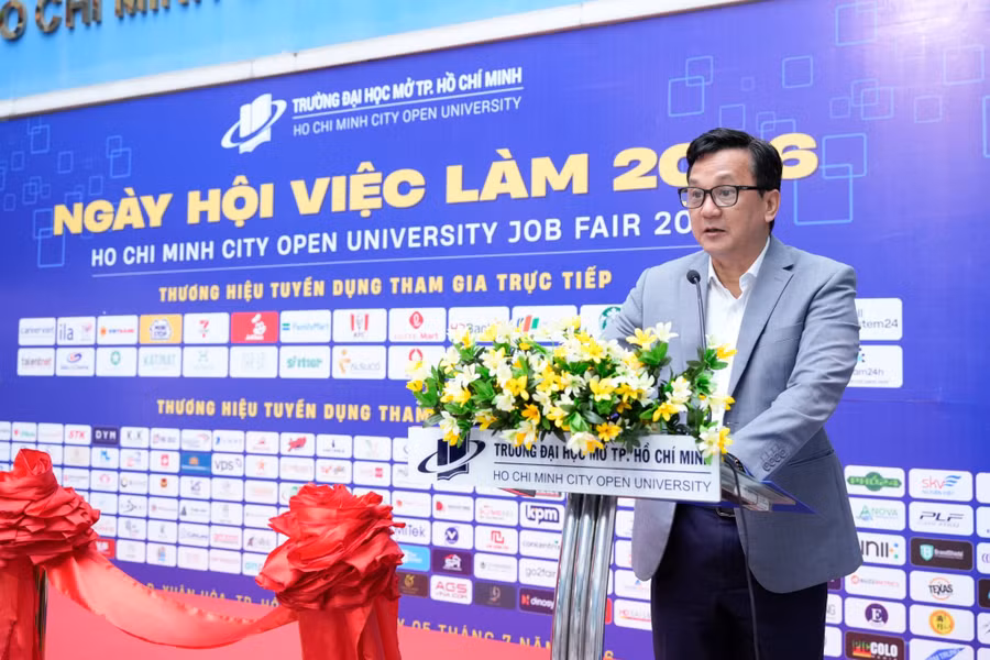 TS.GVCC Lê Xuân Trường phát biểu tại ngày hội.