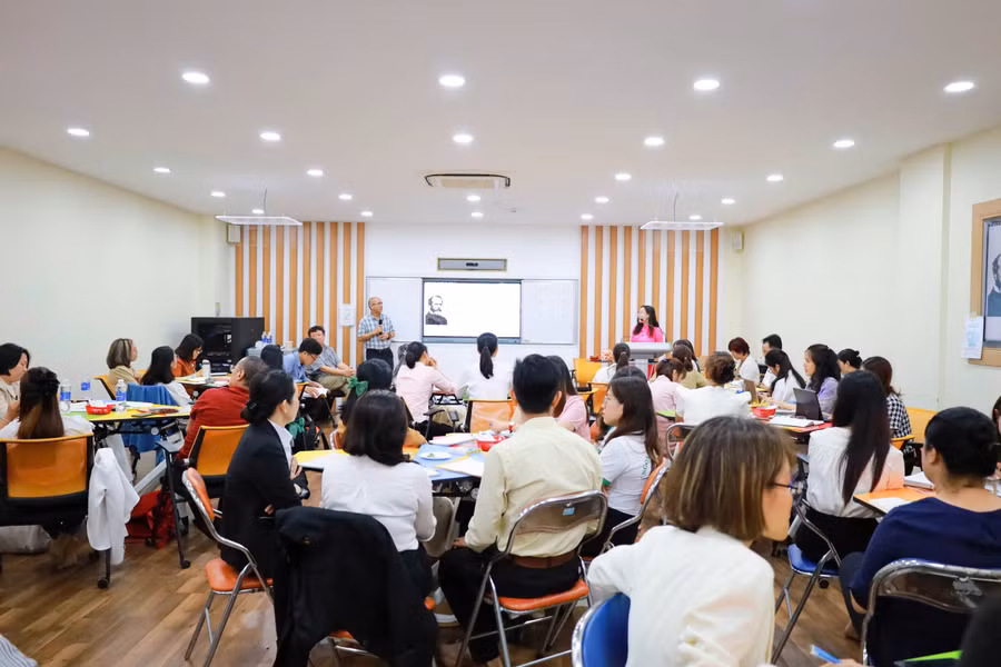 tap-huan-truong-dai-hoc-su-pham-tphcm-2.jpg