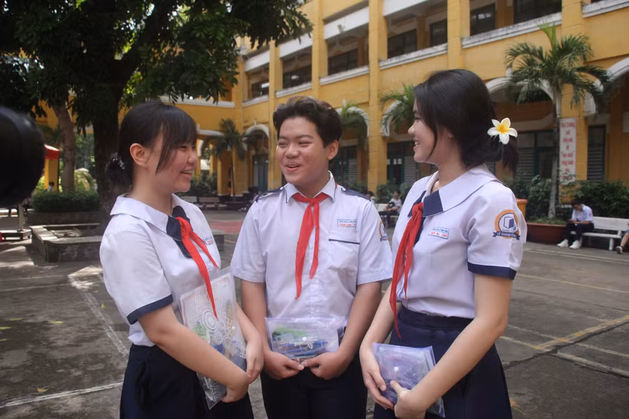 Học sinh TPHCM tham gia kỳ thi tuyển sinh lớp 10 năm 2025.