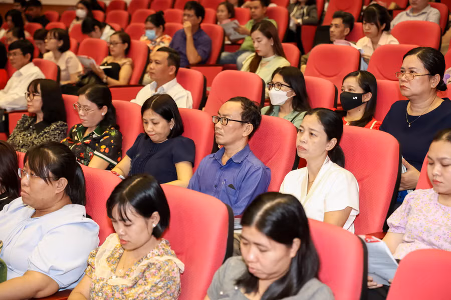 tap-huan-tieng-anh-3-9415.jpg