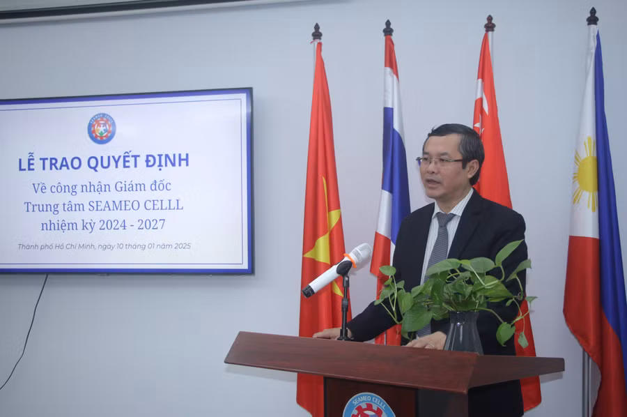 trao-quyet-dinh-bo-nhiem-giam-doc-trung-tam-seame-cell-4.jpg