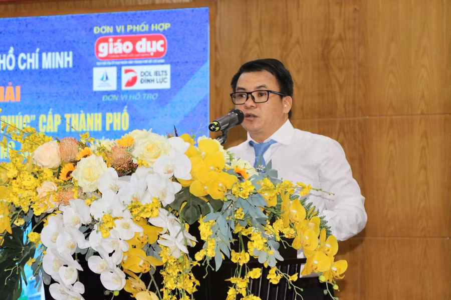 bao-luc-hoc-duong-3.jpg