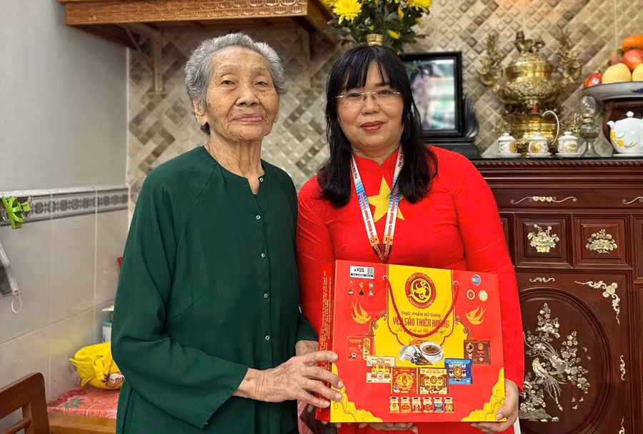 truong-hoc-to-chuc-cac-hoat-dong-chao-mung-ky-niem-80-nam-thanh-lap-quan-doi-nhan-dan-viet-nam.jpg