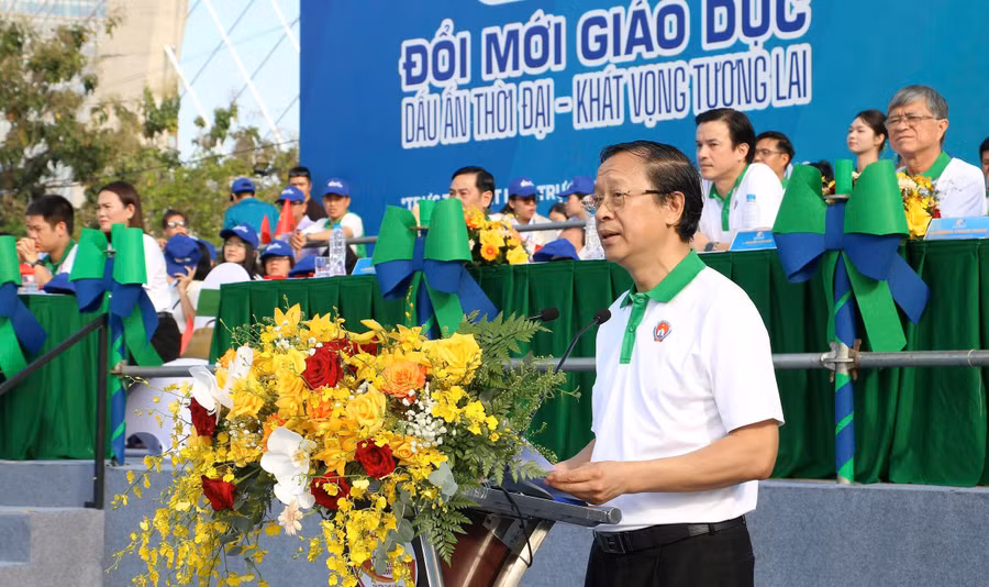 vi-vo-nam-xac-lap-ky-luc.jpg