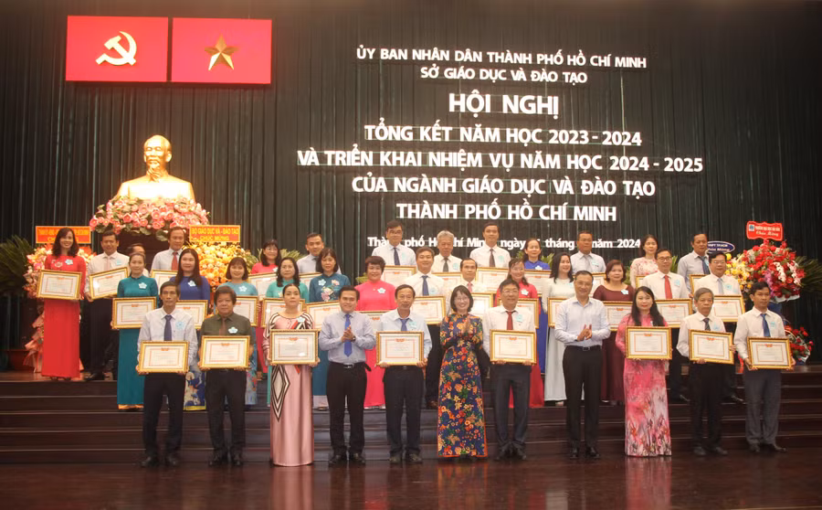 TPHCM-tong-ket-nam-hoc-2023-2024-7.JPG