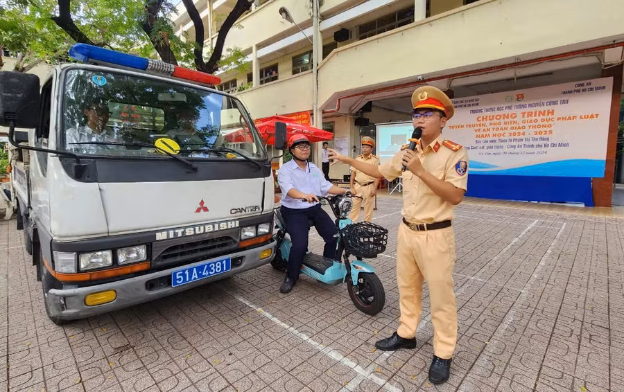 van-hoa-giao-thong.jpg