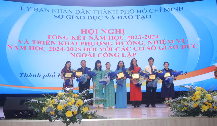tong-ket-ngoai-cong-lap-2.JPG