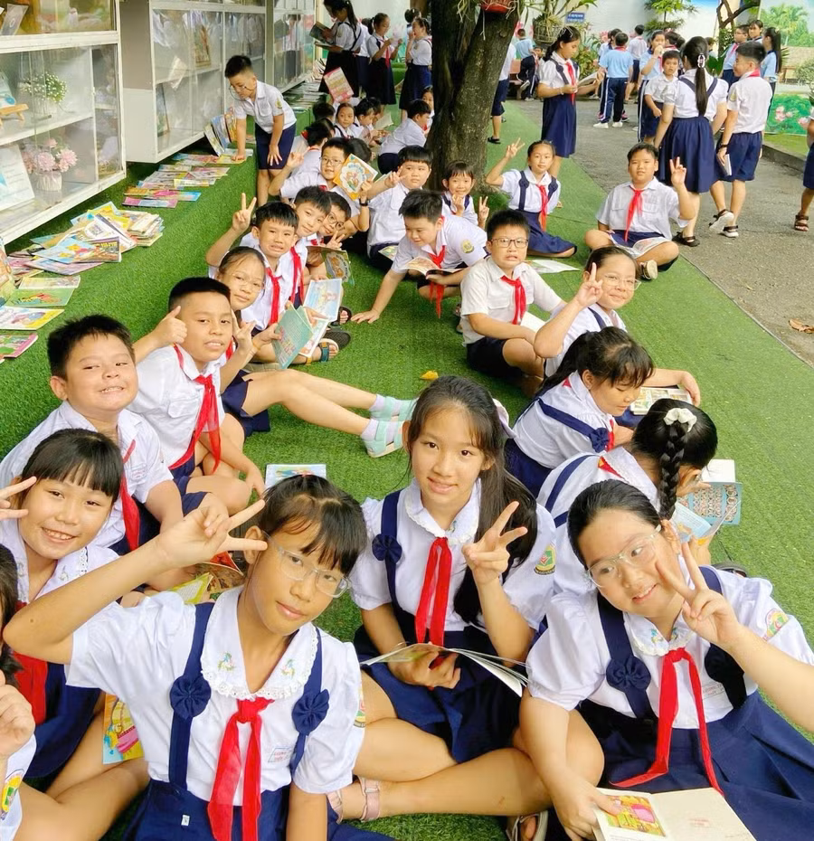 Trường Tiểu học Lương Thế Vinh (phường Thông Tây Hội) xây dựng nhiều không gian đọc sách cho học sinh. van-hoa-doc-12-7952.jpg
